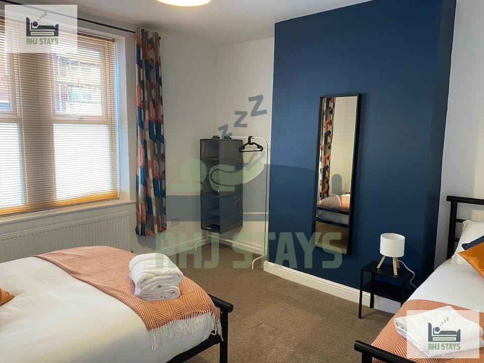 Caris - 2 Bedroom 4 Beds Ideal for Contractors Apartment in Gateshead