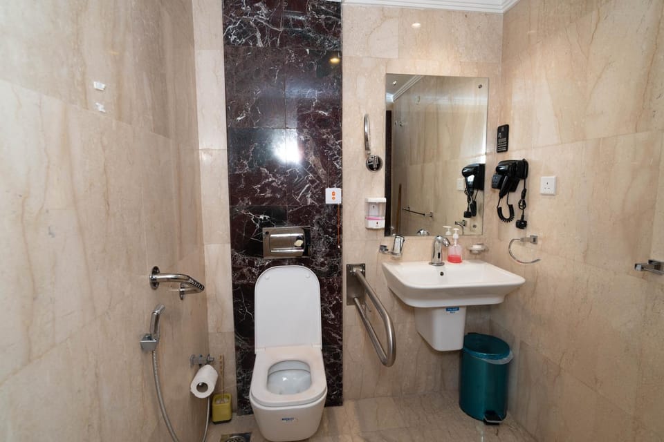 Shower, Toilet, bidet