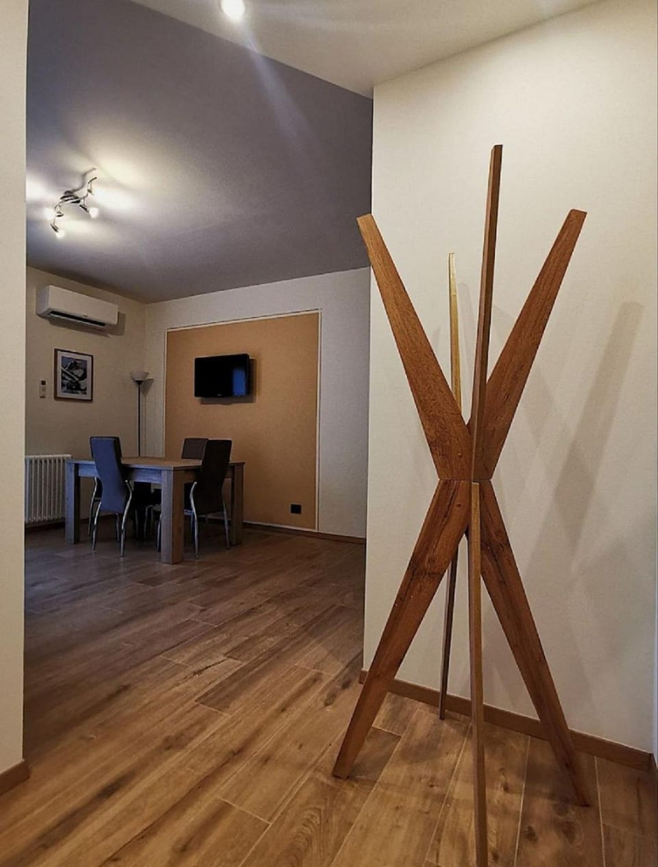 Holz35 Suite Wi-Fi Breakfast AC Garage Apartment in Verona