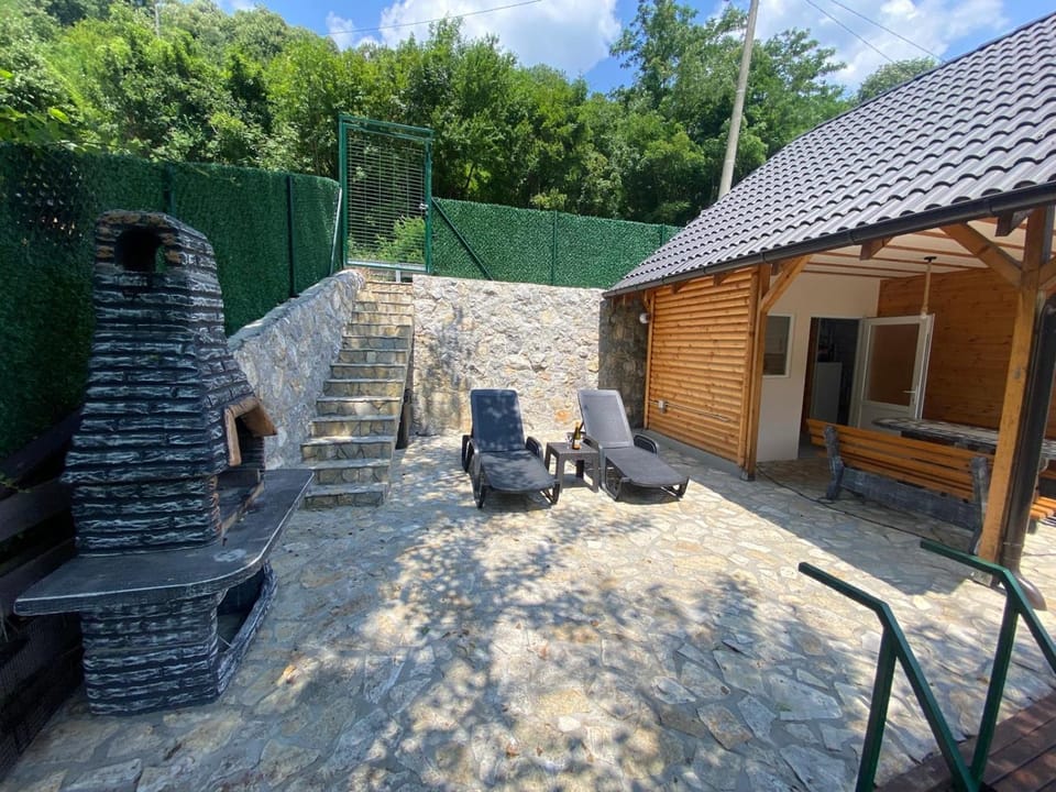 Kuca na jezeru Domavija Apartment in Bosnia and Herzegovina