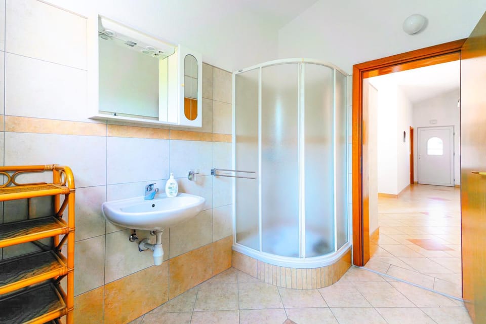 Apartment Vir Croatia Apartment in Zadar County