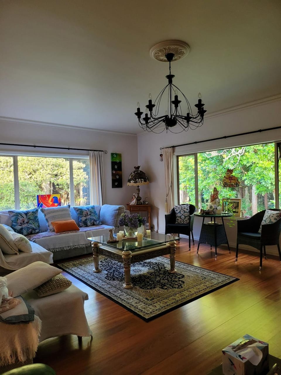 Living room, Decorative detail