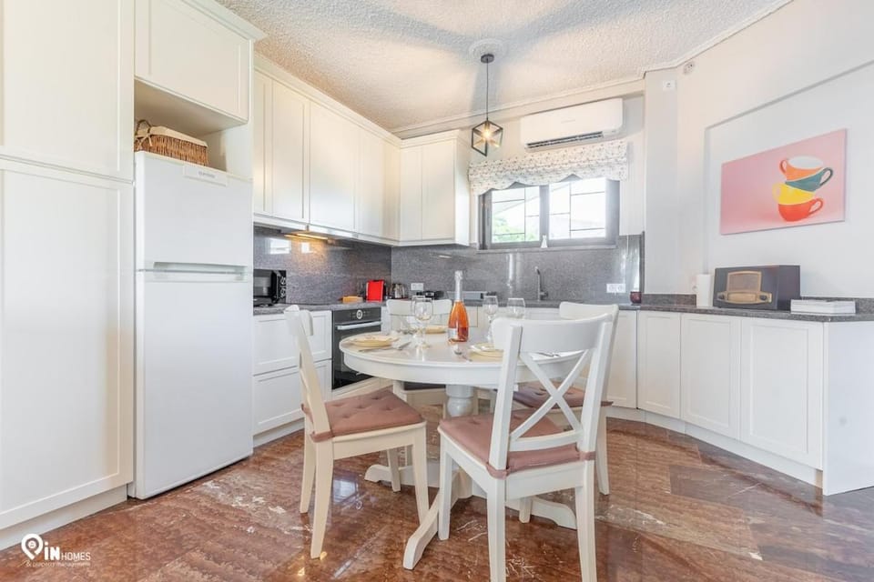 Calypso - Sea View Apartment in Nea Makri Apartment in East Attica Regional Unit, Greece