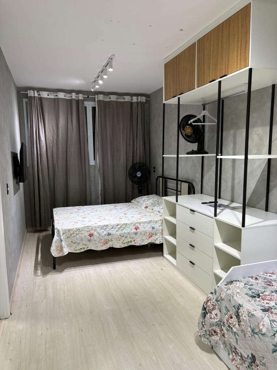 Bed, Photo of the whole room, Bedroom, wardrobe