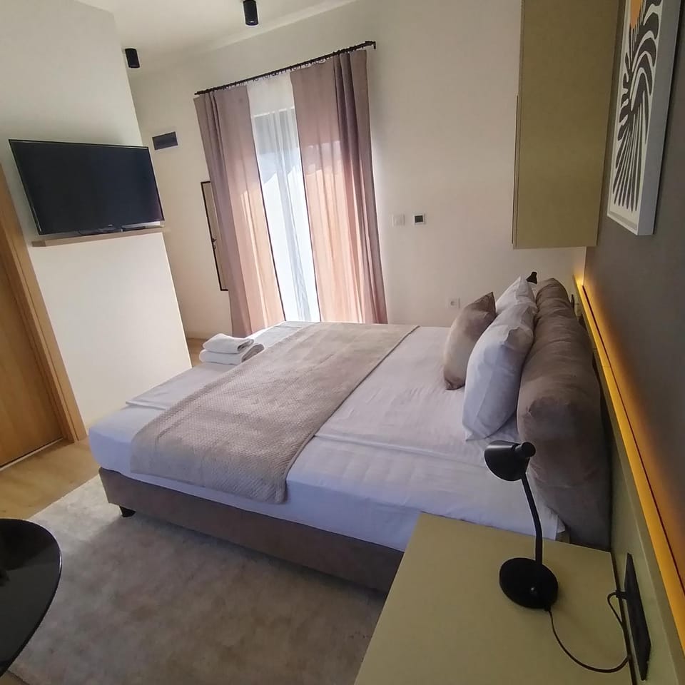 Bed, View (from property/room)