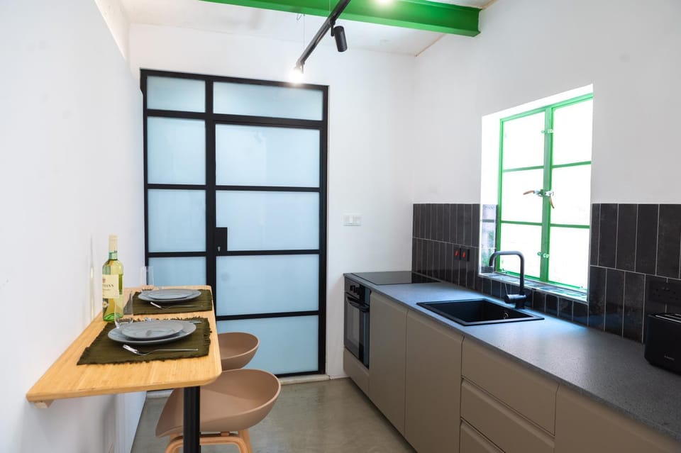 Kitchen or kitchenette, kitchen