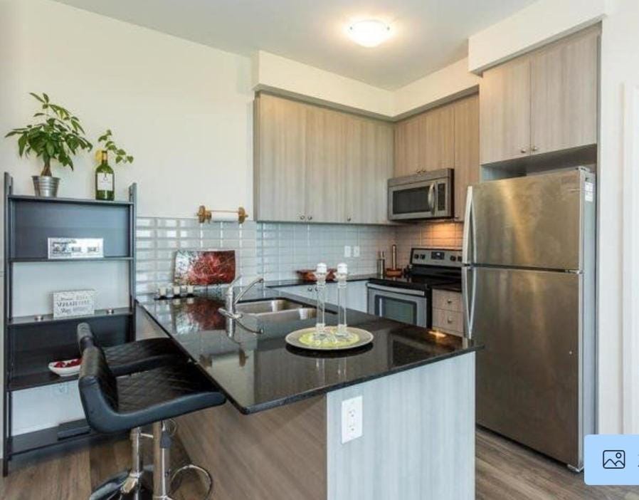 Aseesniwas Apartment in Vaughan