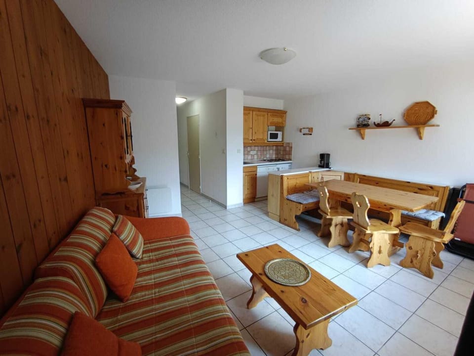 Résidence Forum - Très bel appartement plein sud, superbe vue MAE-8033 Apartment in Montgenèvre