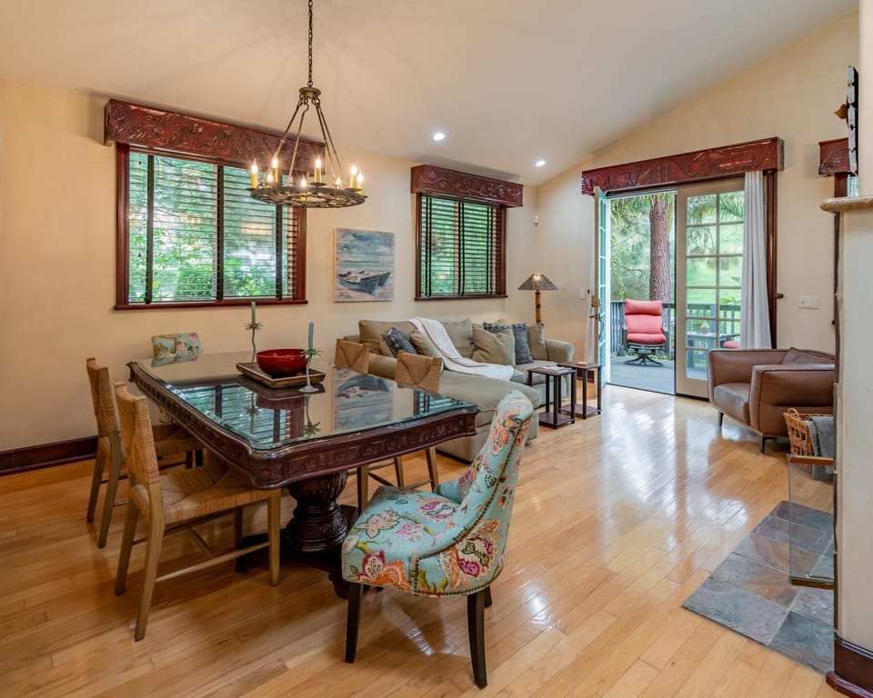 Summerland Oasis by Paradise Retreats Villa in Summerland