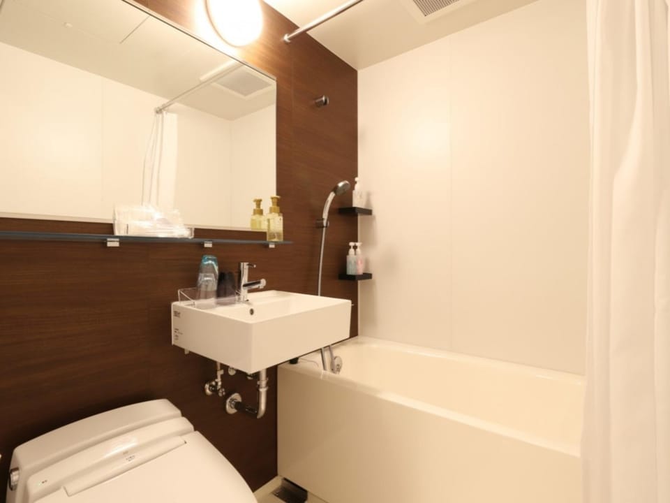 Smile Hotel Premium Osaka Higashi Shinsaibashi - Vacation STAY 85563v Hotel in Osaka