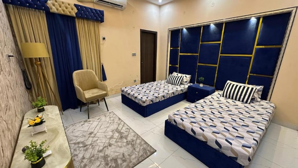 luxury 3bhk full Home in Bahria Villa in Lahore