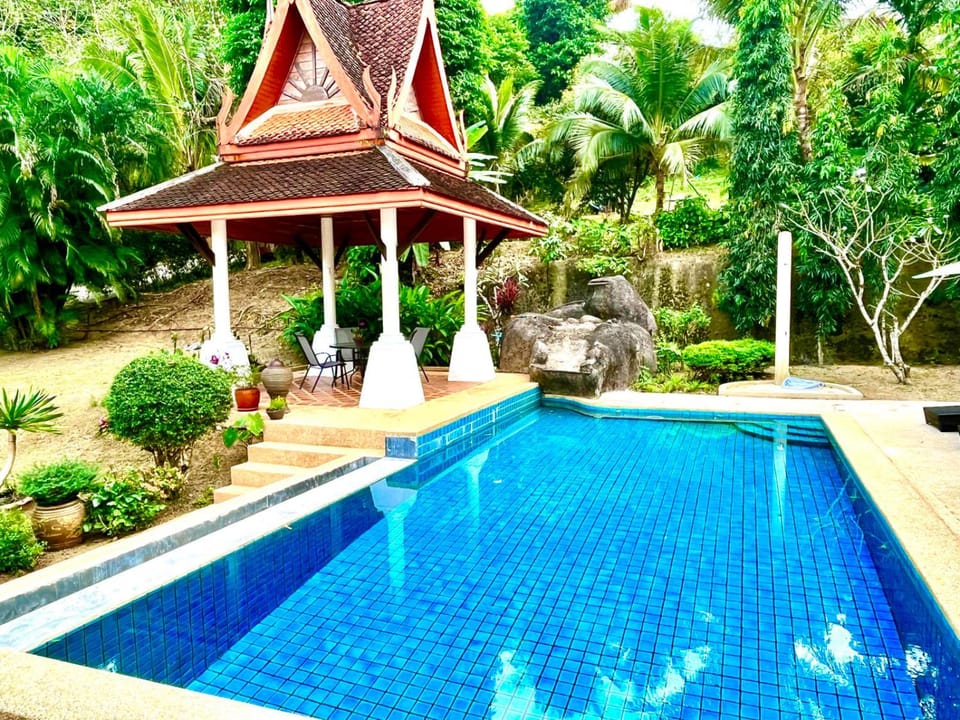 Natural landscape, Garden, Garden view, Pool view, Swimming pool, Swimming pool