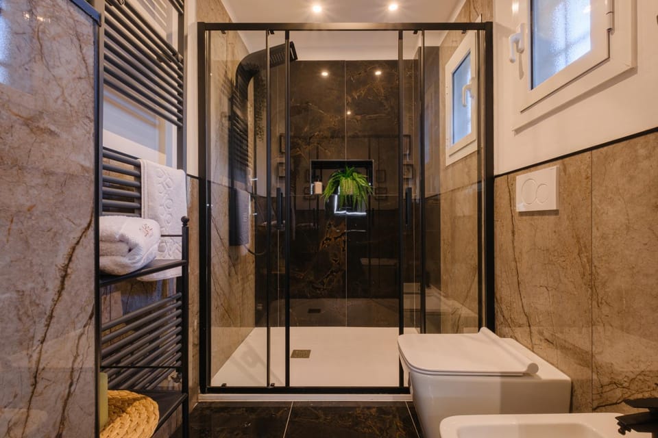 L&K Prestige House with Parking - Sant'Orsola Apartment in Bologna