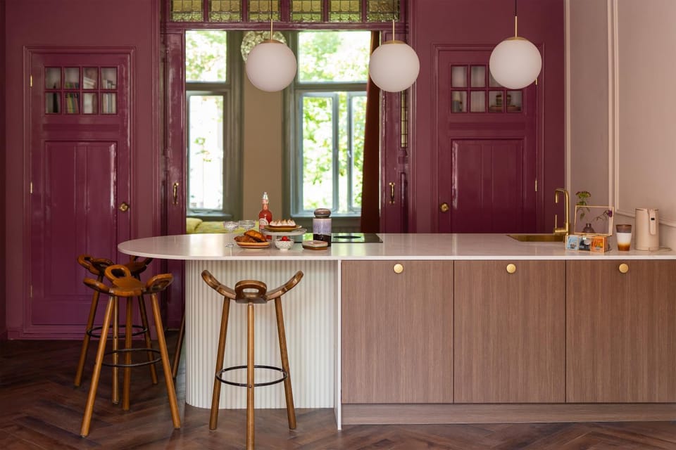 Dining area, kitchen