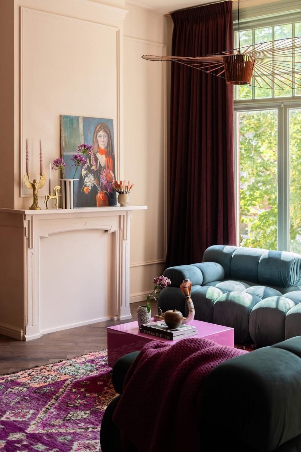 Living room, Seating area