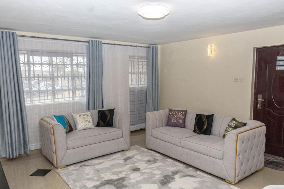 Coles Residence & Suites - 1 Bedroom Ensuite Apartment in Kenya