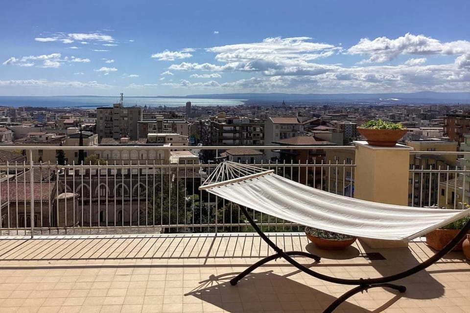 Day, Natural landscape, View (from property/room), Balcony/Terrace, City view
