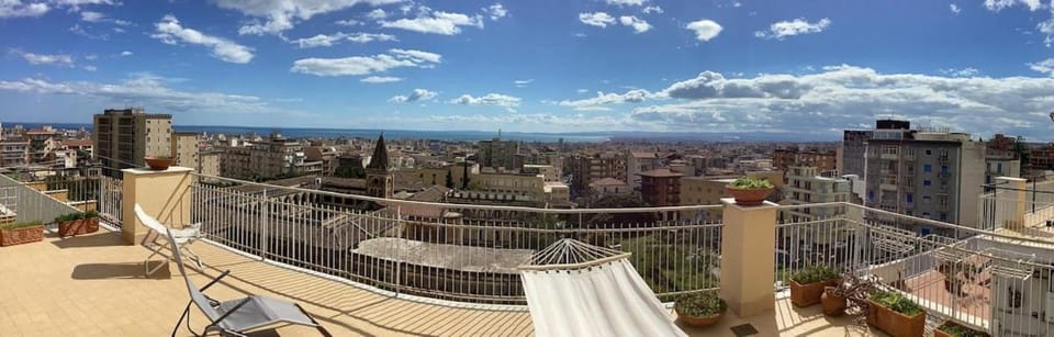 Day, Natural landscape, View (from property/room), Balcony/Terrace, City view, Sea view
