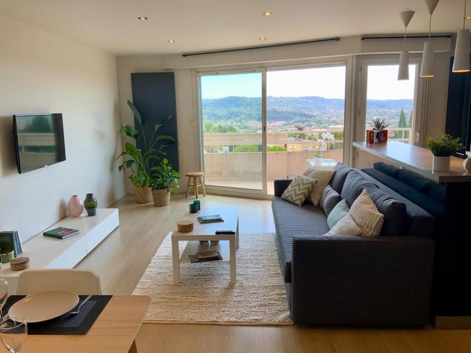 Magnifique 3 pièces avec piscine et tennis Apartment in Grasse