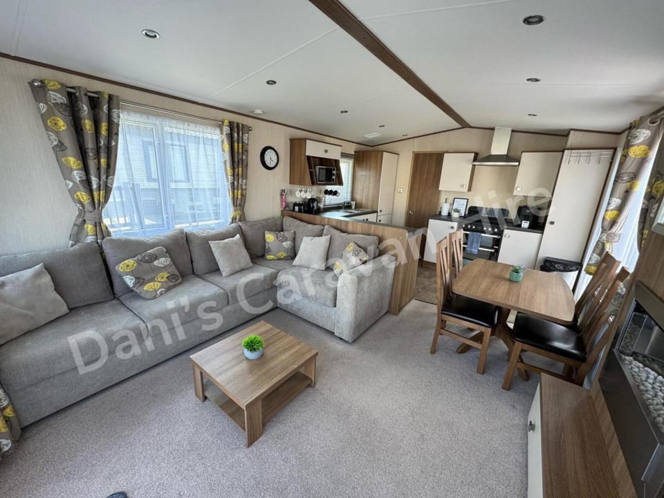 TV and multimedia, Living room, Seating area, Dining area, pet friendly, toaster