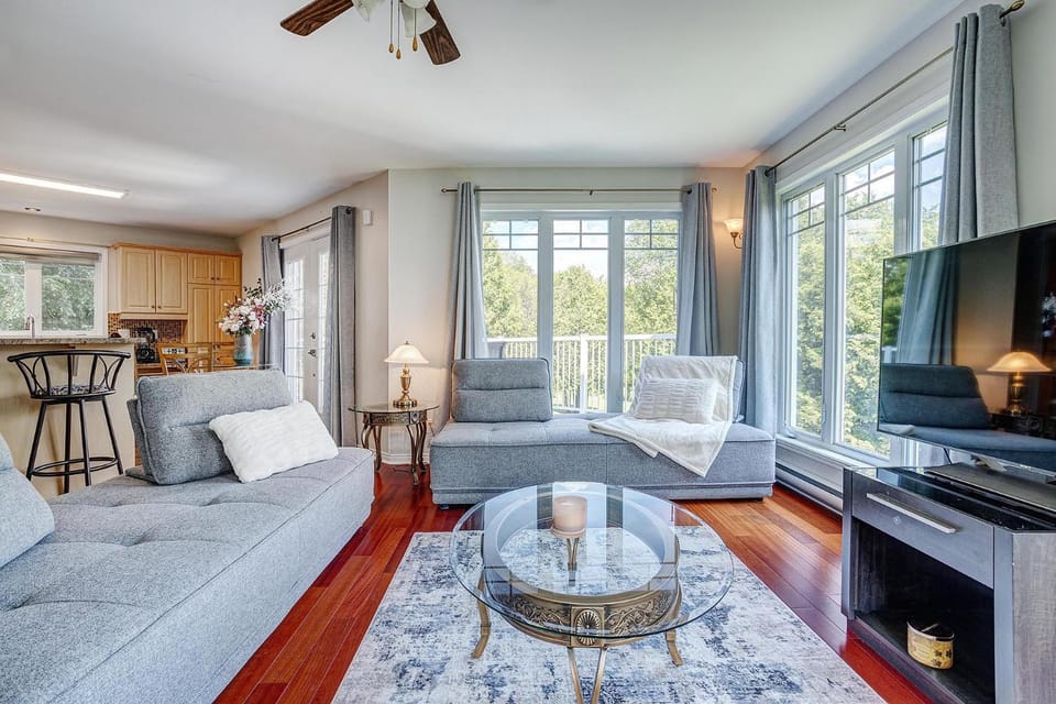 Communal lounge/ TV room, TV and multimedia, Living room, Seating area, Evening entertainment, fireplace