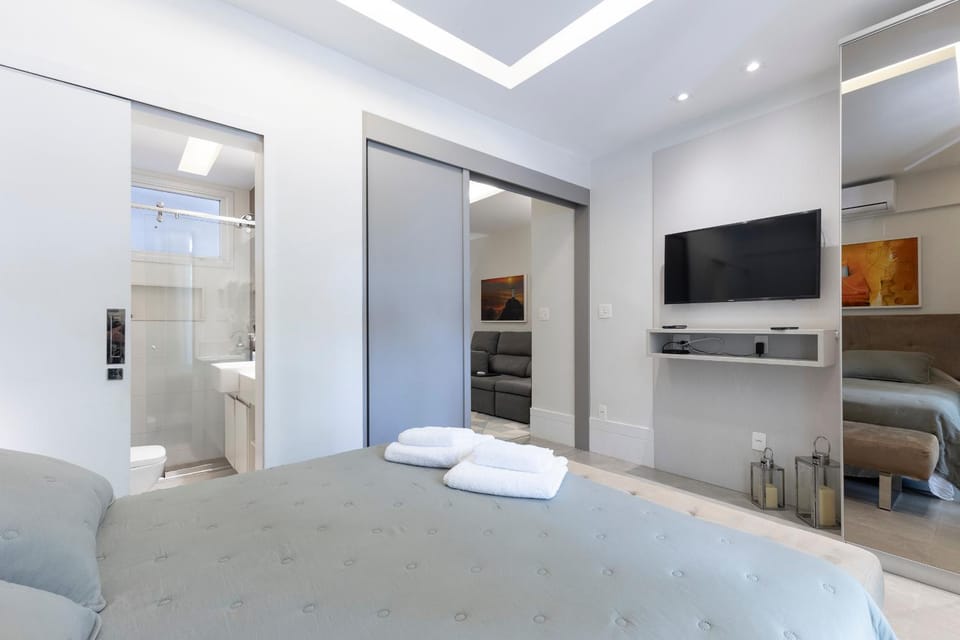 Bed, TV and multimedia, Balcony/Terrace, Bedroom, internet, safe, towels, air conditioner