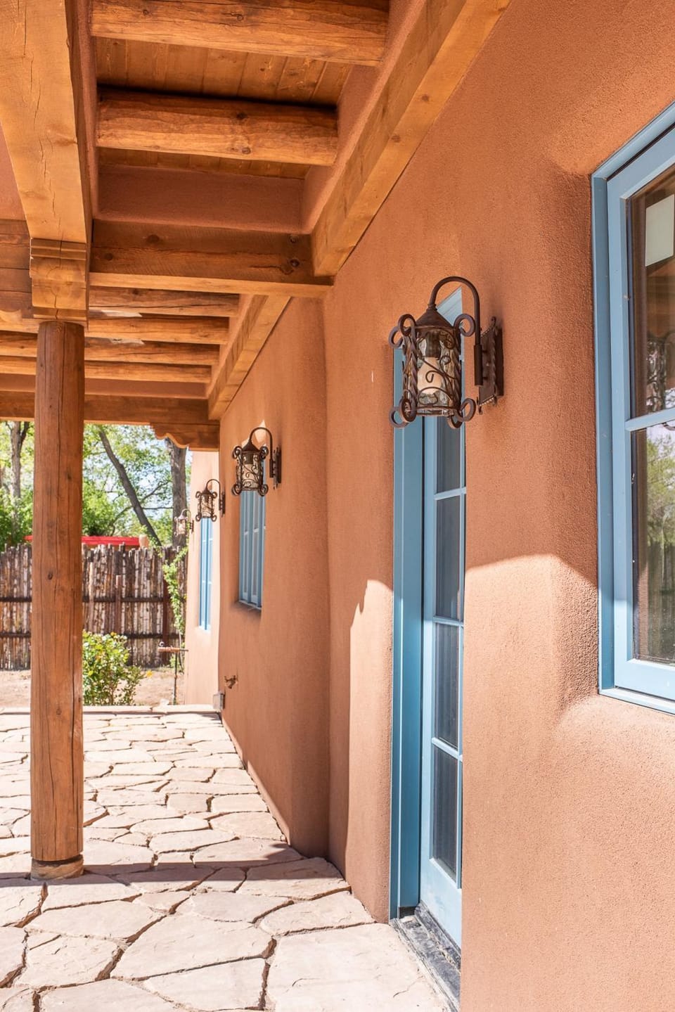 Fabulous Historic Adobe Home Close to Canyon Road House in Santa Fe