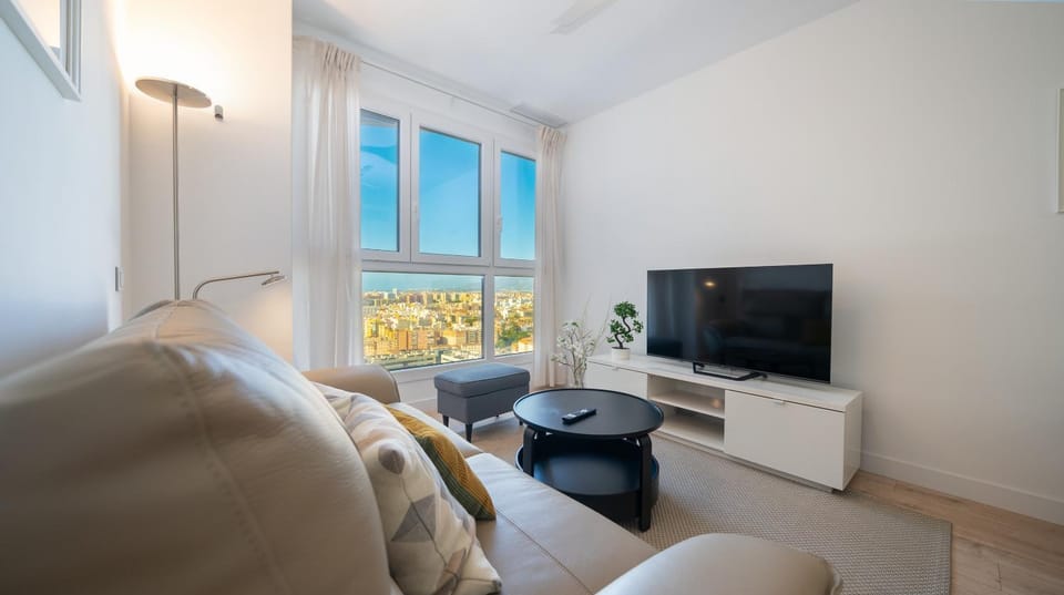 XPCE URBAN 20 Malaga Skyviews - Parking Free Apartment in Malaga