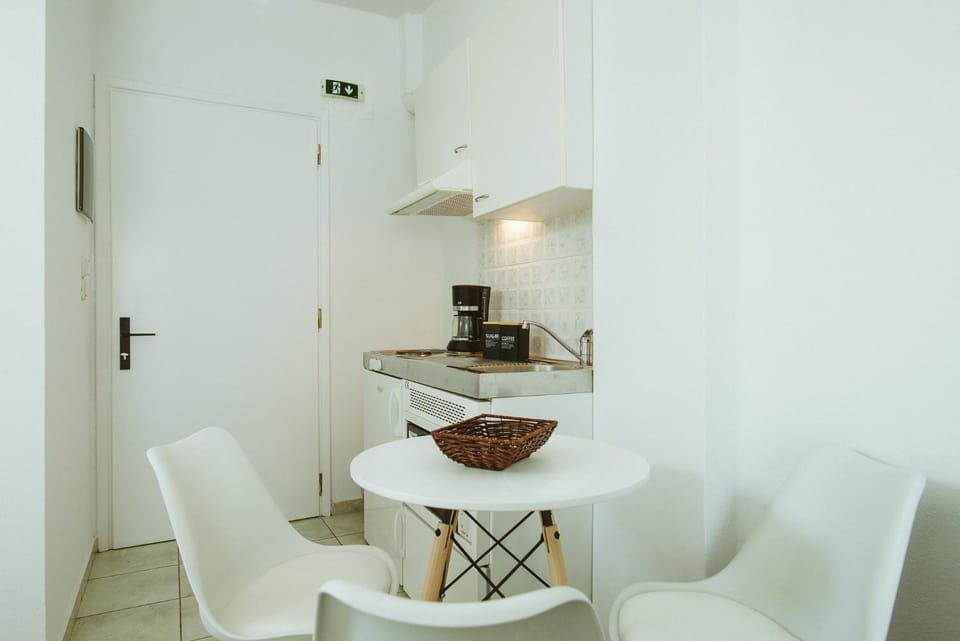 Sea Breeze Rooms Apartment in Icaria