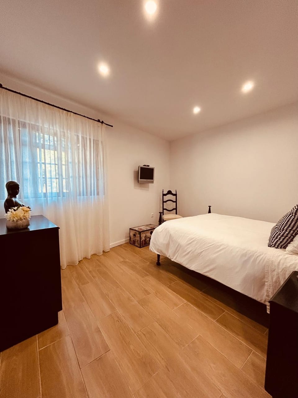 TV and multimedia, Bedroom