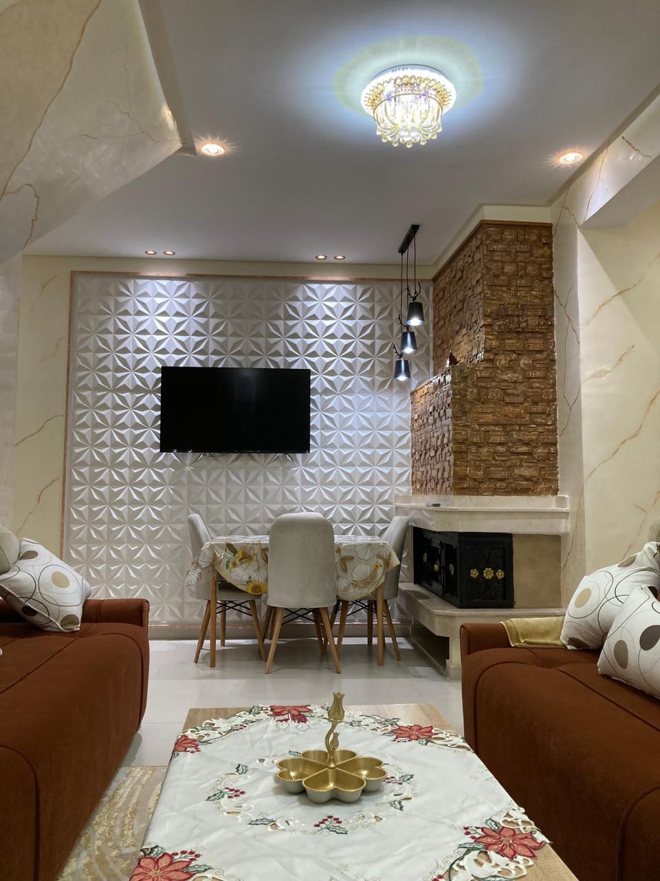 Living room, Seating area