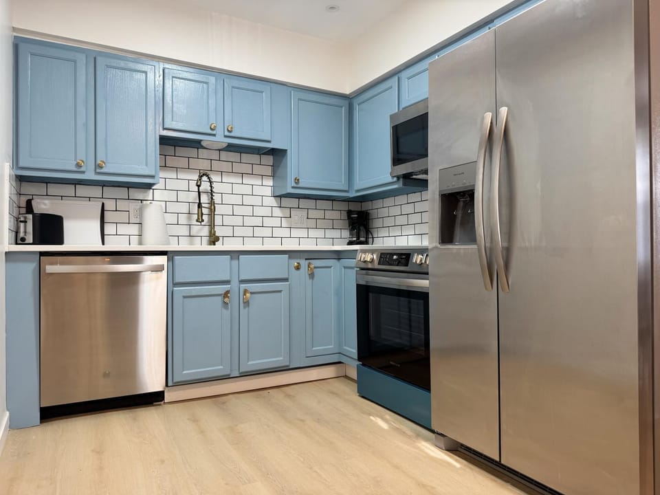 Cypress Suites - Stylish apartments in Newburgh IN Apartment in Indiana