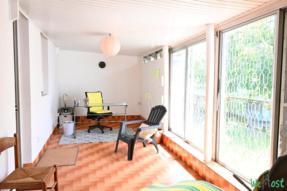 Seating area