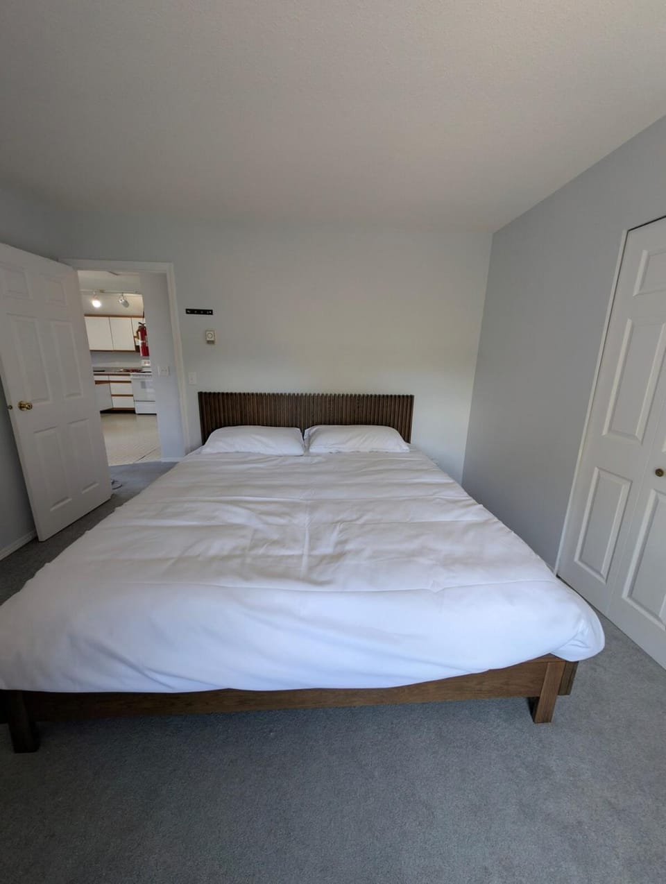Bed, Photo of the whole room, Bedroom, wardrobe