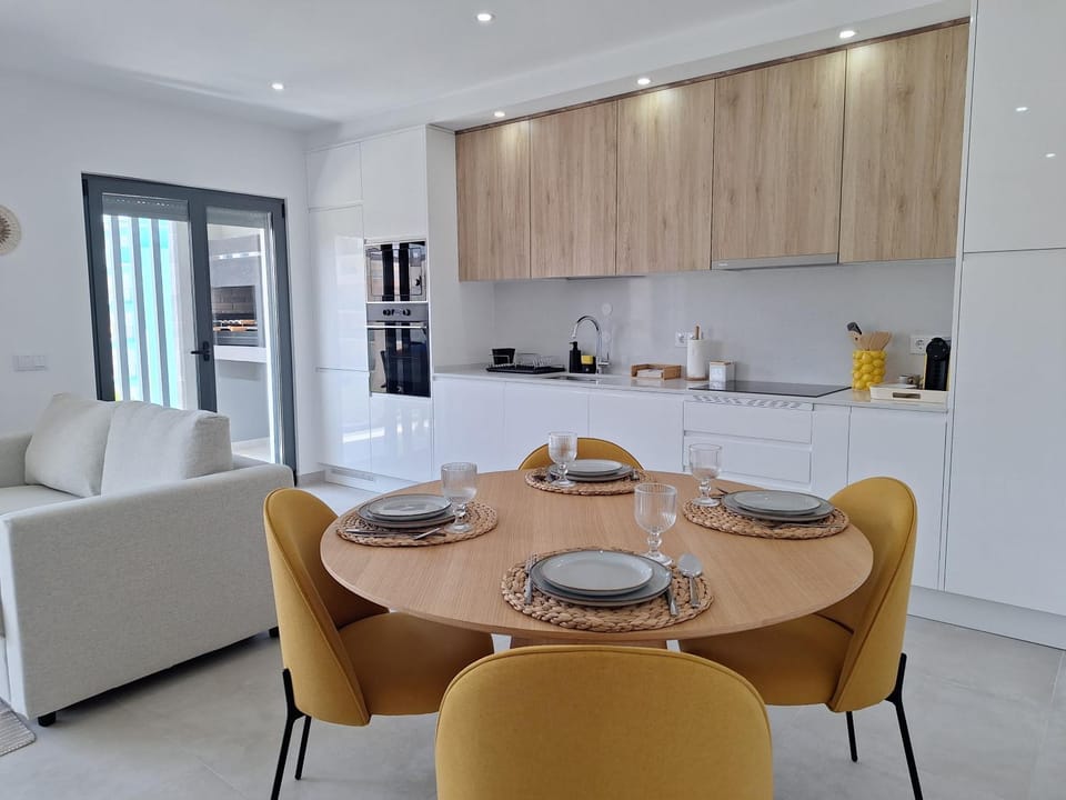 Living room, Communal kitchen