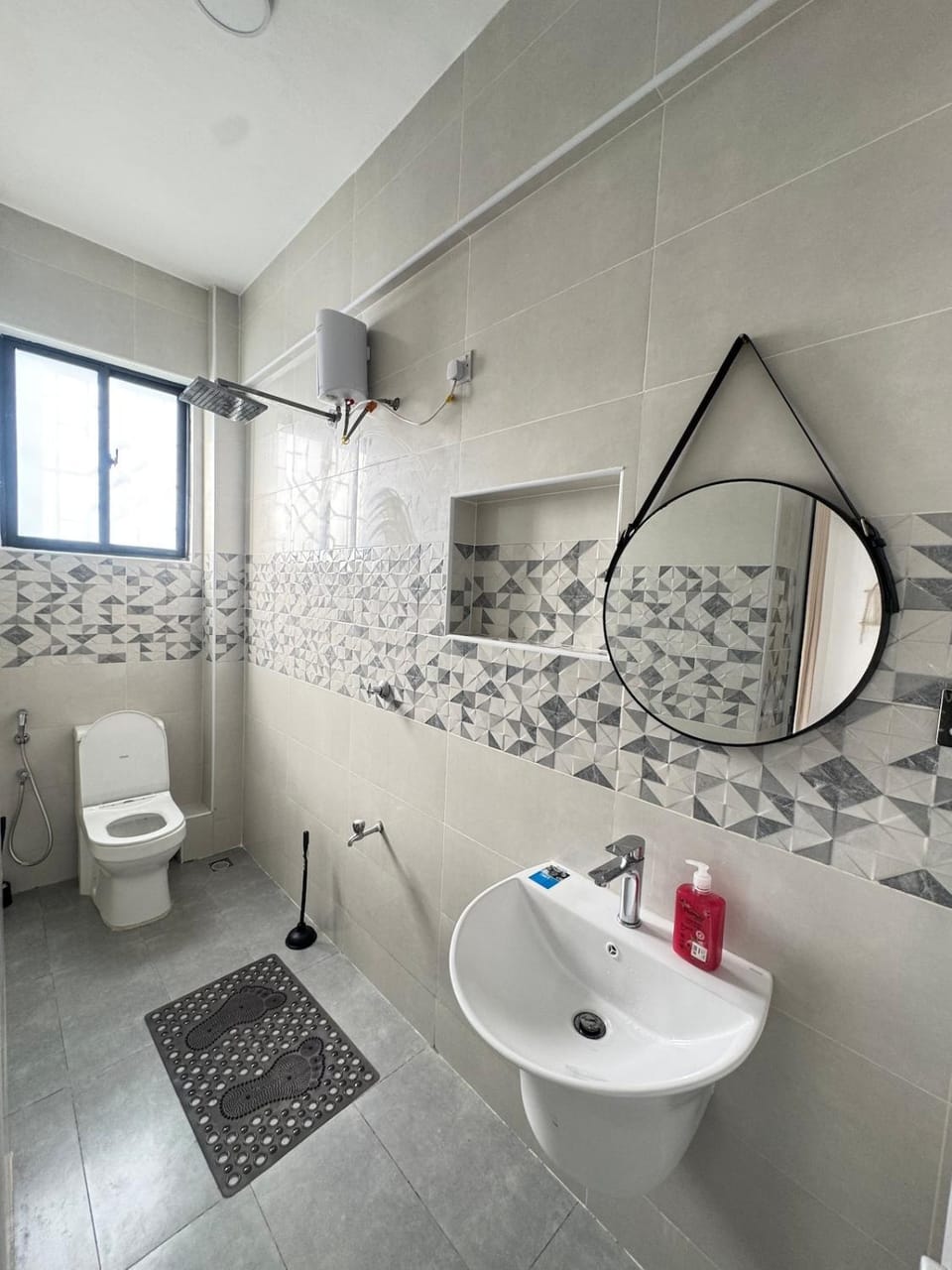 SkyViewCity Penthouse, Ac & lift Apartment in Mombasa County