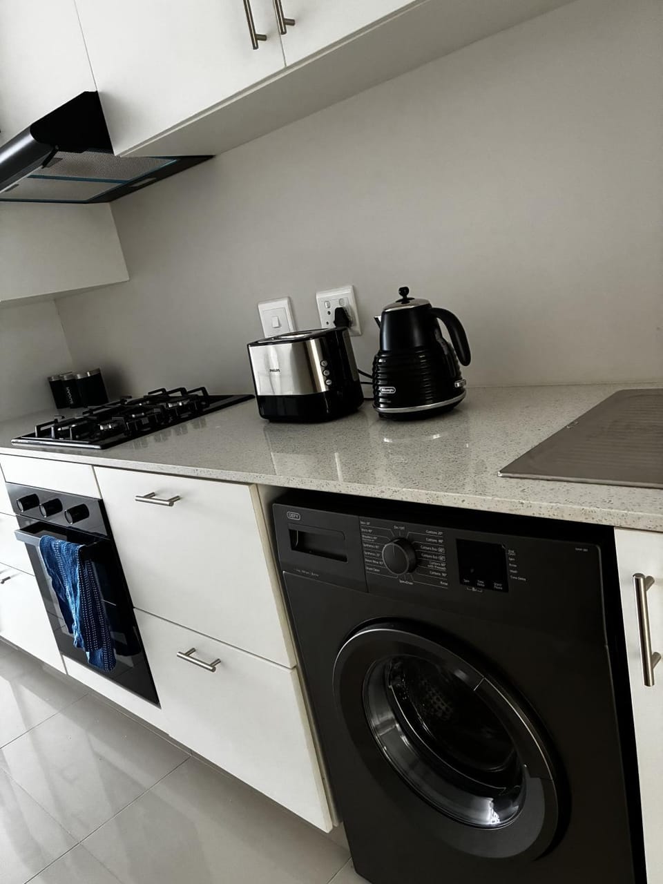 Coffee/tea facilities, Kitchen or kitchenette, toaster, washing machine