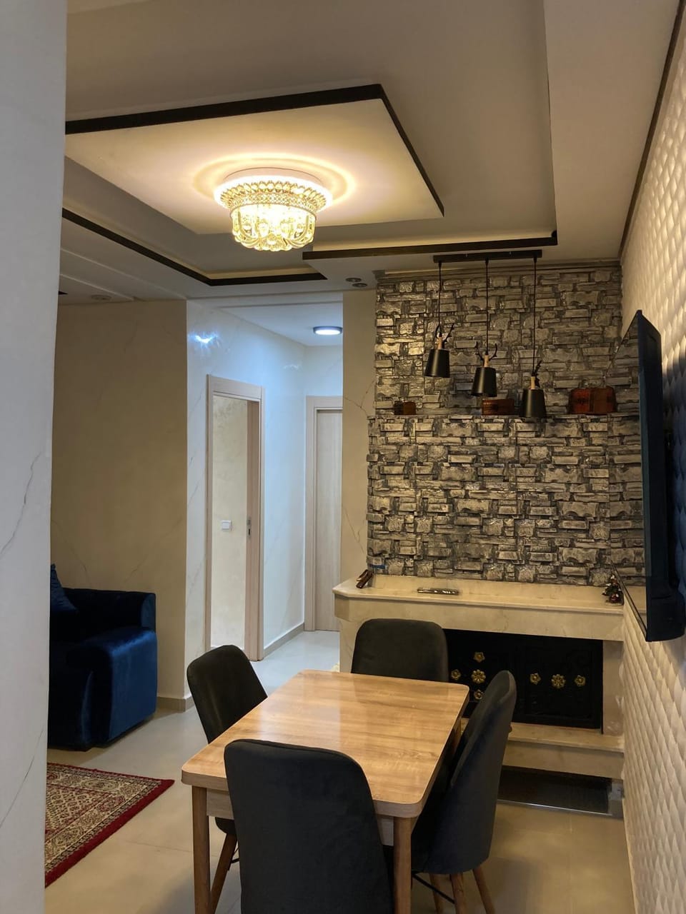 TV and multimedia, Living room, Seating area, Dining area, fireplace, heating