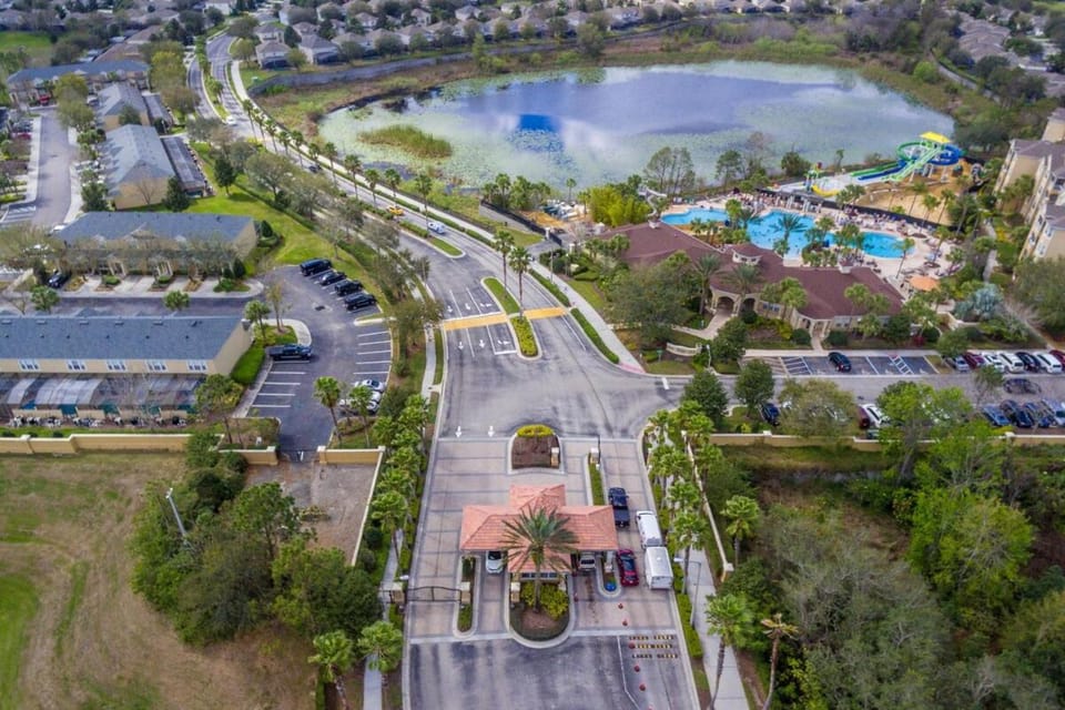 Palm Tree Paradise 3 bedroom condo at Windsor Hills close to Disney Apartment in Windsor Hills