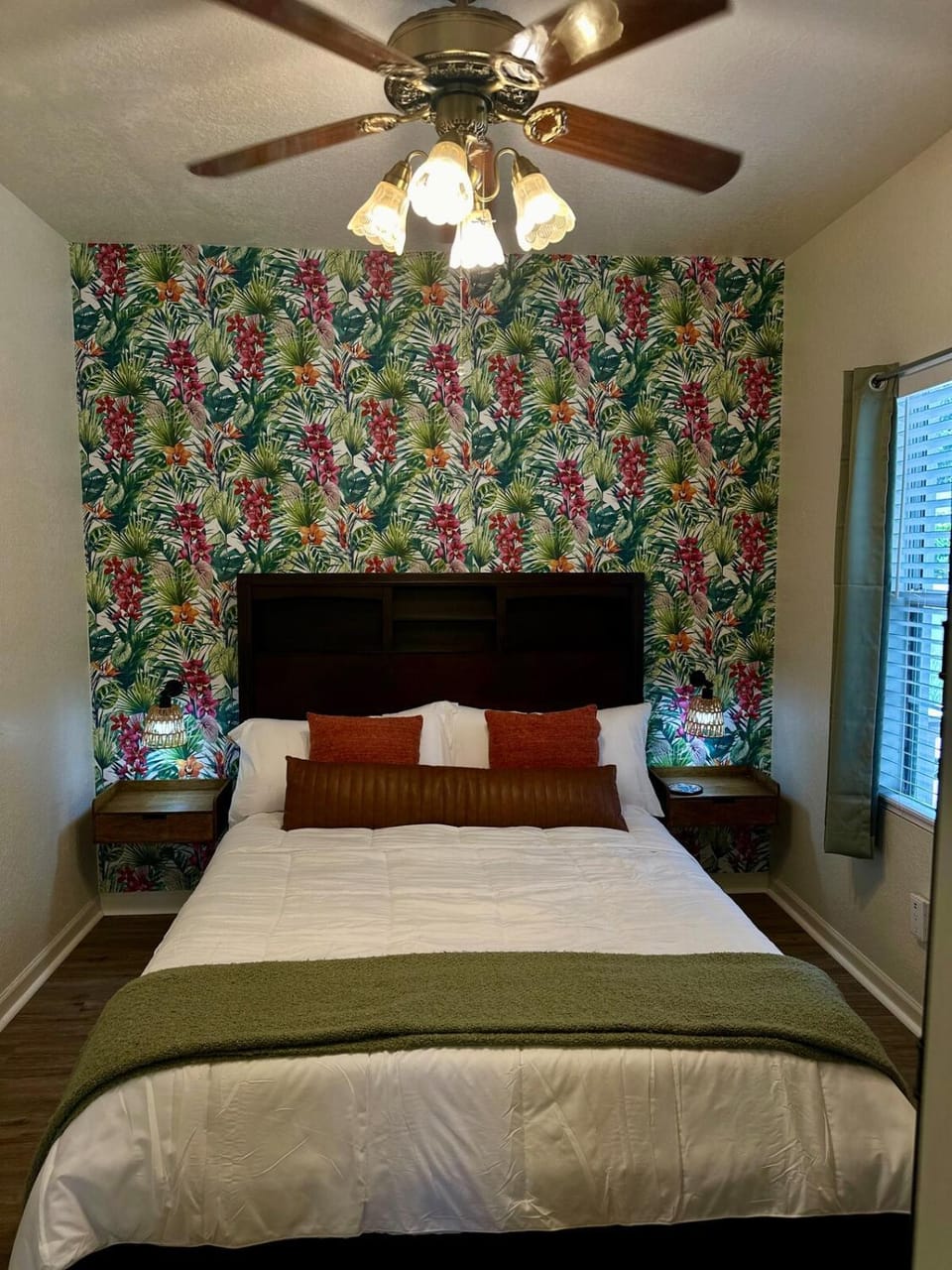 Tampa Jungalow- Pool Oasis House in Tampa