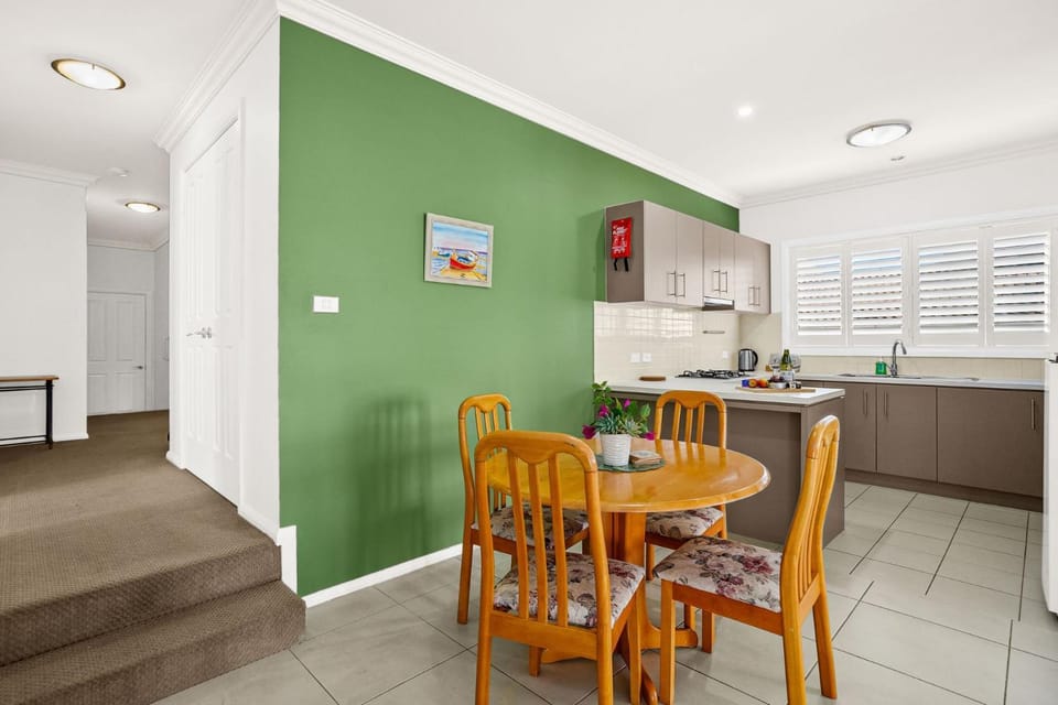 Three Jewels of the Sea House in Wollongong