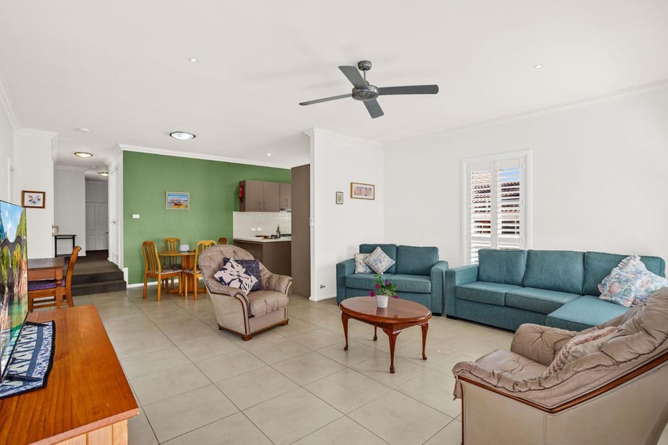 Three Jewels of the Sea House in Wollongong