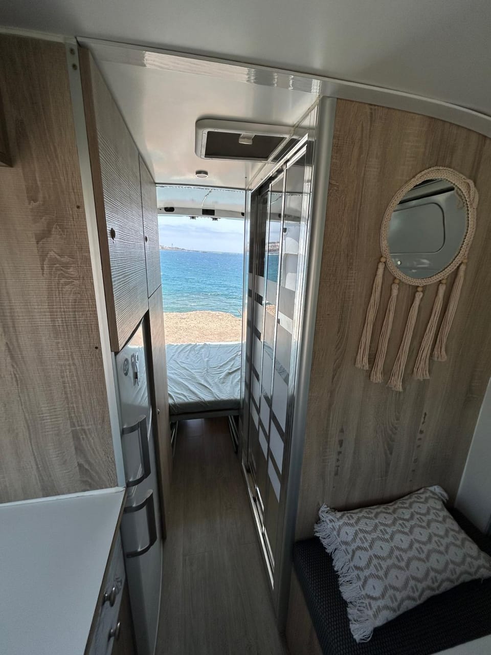 Bed, Sea view, wardrobe