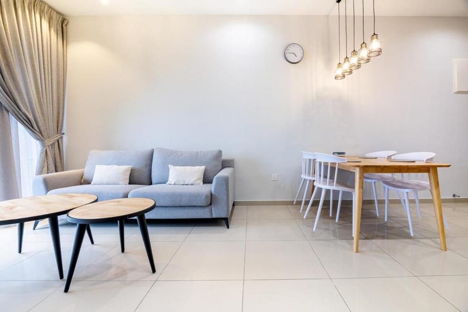 IconicRegency #3BR #USM #Queensbay #Airport Apartment in Bayan Lepas
