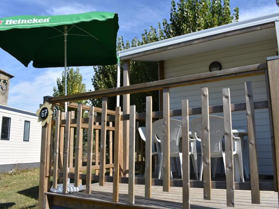 Mobil home moderne avec terrasse - 6 pers. - API-1-52-431 Campground/ 
RV Resort in Normandy