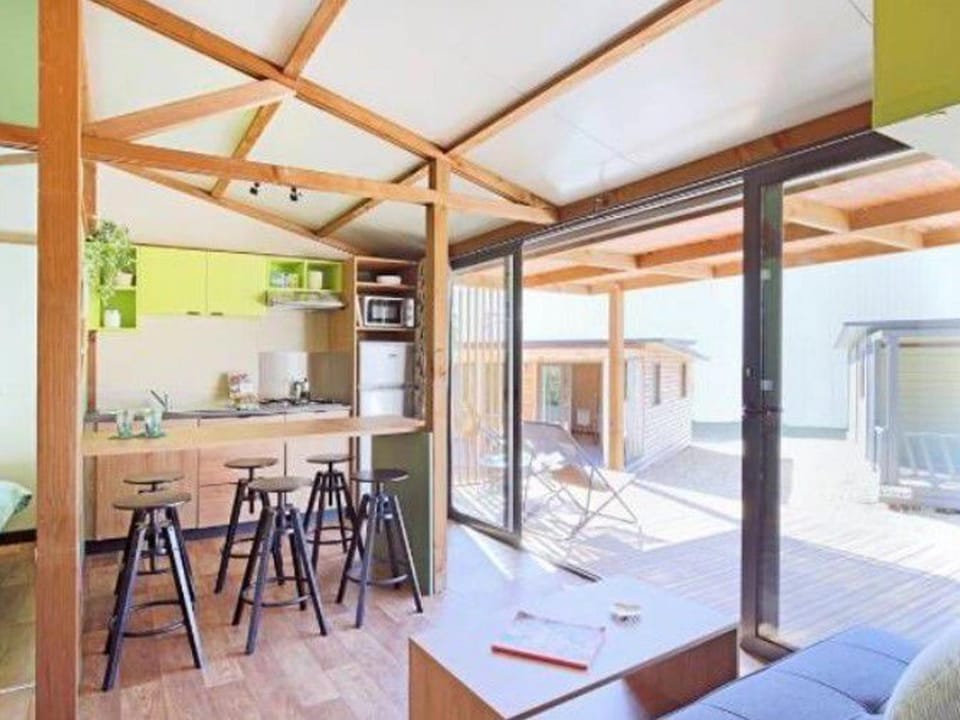 Chalet 35m² avec Terrasse pour 7 personnes - API-1-52-515 Campground/ 
RV Resort in Centre-Val de Loire