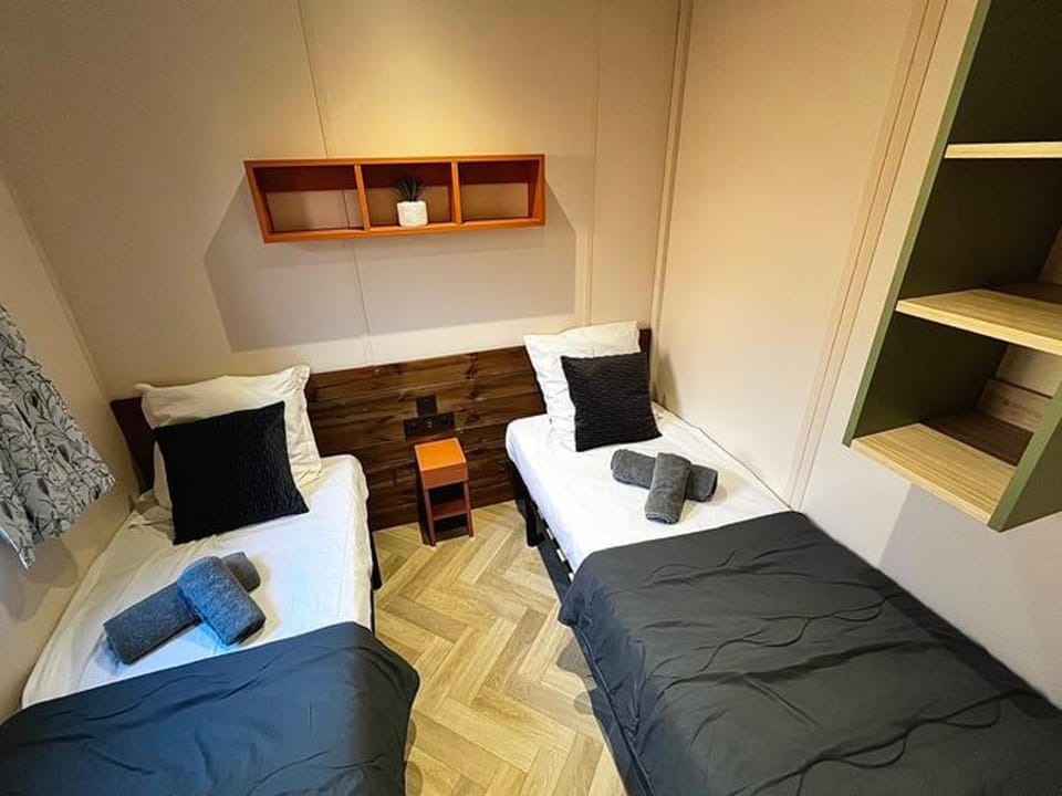 Spacieux Chalet 3 Chambres avec Terrasse - API-1-52-660 Campground/ 
RV Resort in Nouvelle-Aquitaine