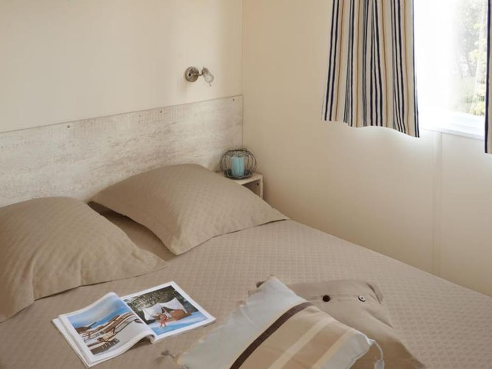 Chalet 32m² à Valloire-sur-Cisse - 3 chambres, Terrasse - API-1-52-792 Campground/ 
RV Resort in Centre-Val de Loire