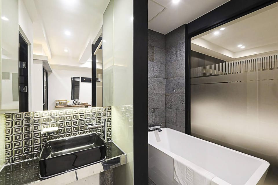Bathroom, Bath
