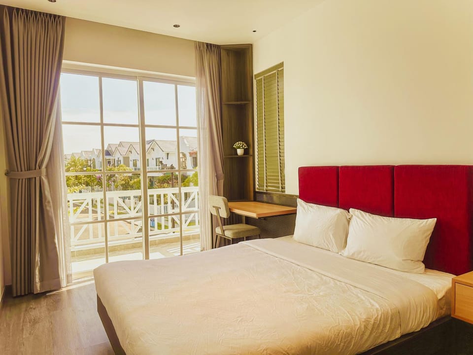Bed, Balcony/Terrace, Bedroom
